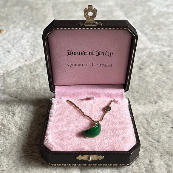 Juicy Couture Watermelon Necklace - Picture 7 of 13